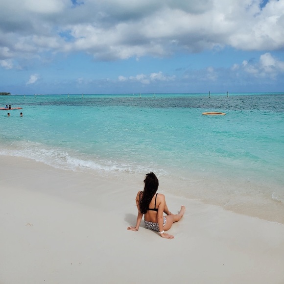 Meet your Posher, Jennie - Picture 5 of 7